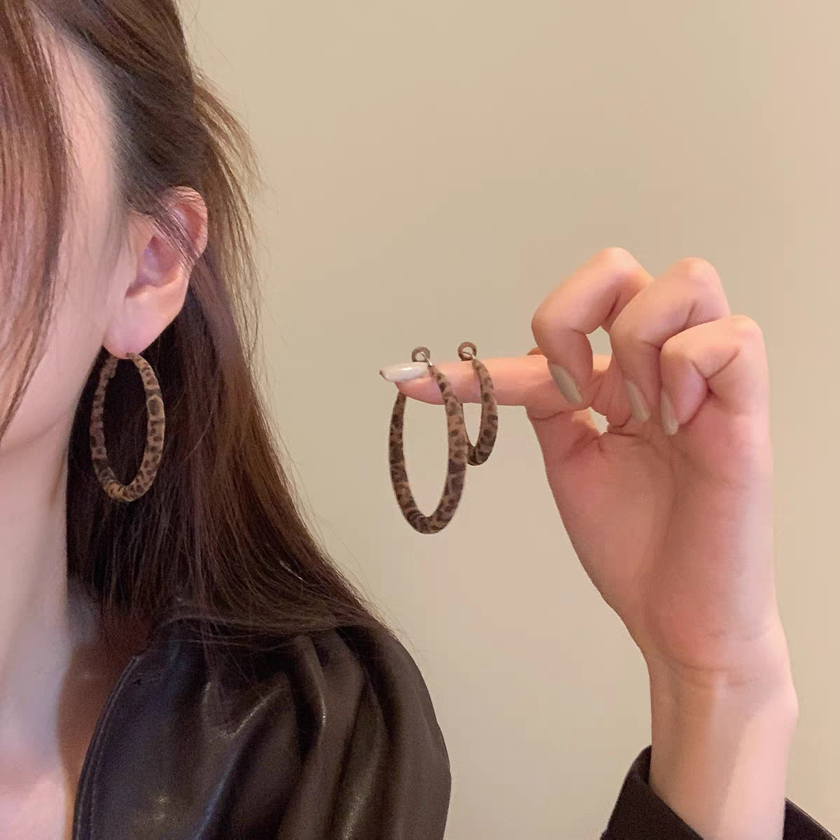 ca794462-ccf8-48de-87b7-3afbaca6c644