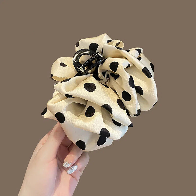 New Chinese Style Retro Tassel Cloud Mesh Hair Claw Elegant Fashion Shark Clip Travel Hairpin