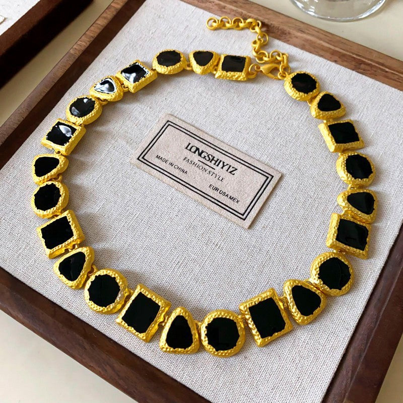 Flower Heart Necklace Vintage Style Collarbone Chain Light Luxury High-end Feel Jewelry