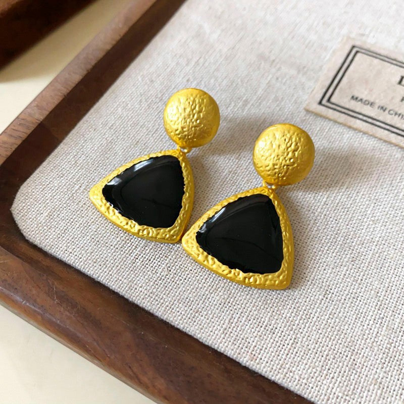 Flower Heart Necklace Vintage Style Collarbone Chain Light Luxury High-end Feel Jewelry