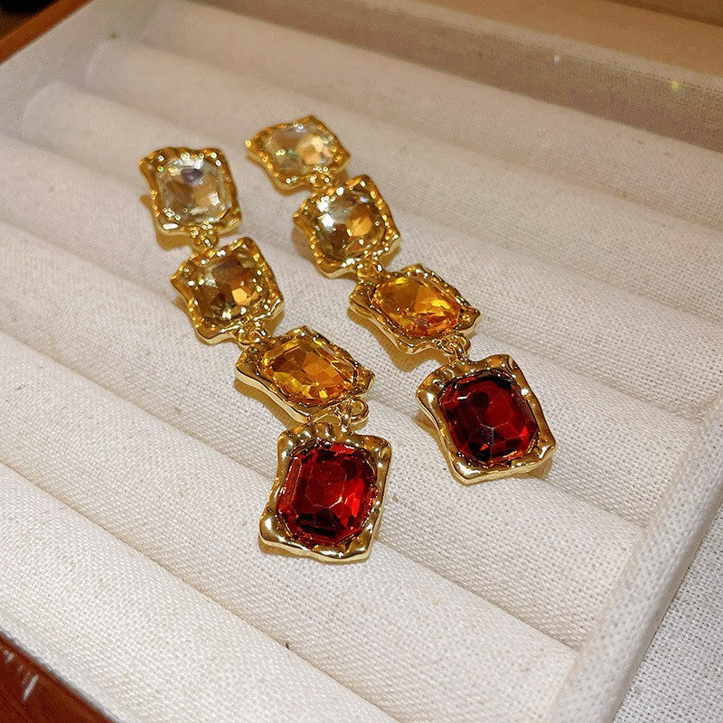 Flower Heart Necklace Vintage Style Collarbone Chain Light Luxury High-end Feel Jewelry