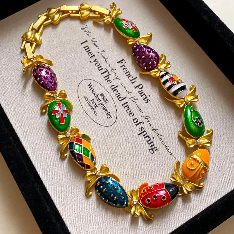 Flower Heart Necklace Vintage Style Collarbone Chain Light Luxury High-end Feel Jewelry